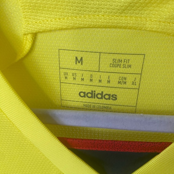Adidas 2022 Colombia National Team Home Soccer Jersey. M, L and XL - Picture 16 of 16